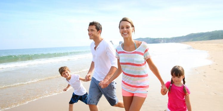happy-family-on-beach
