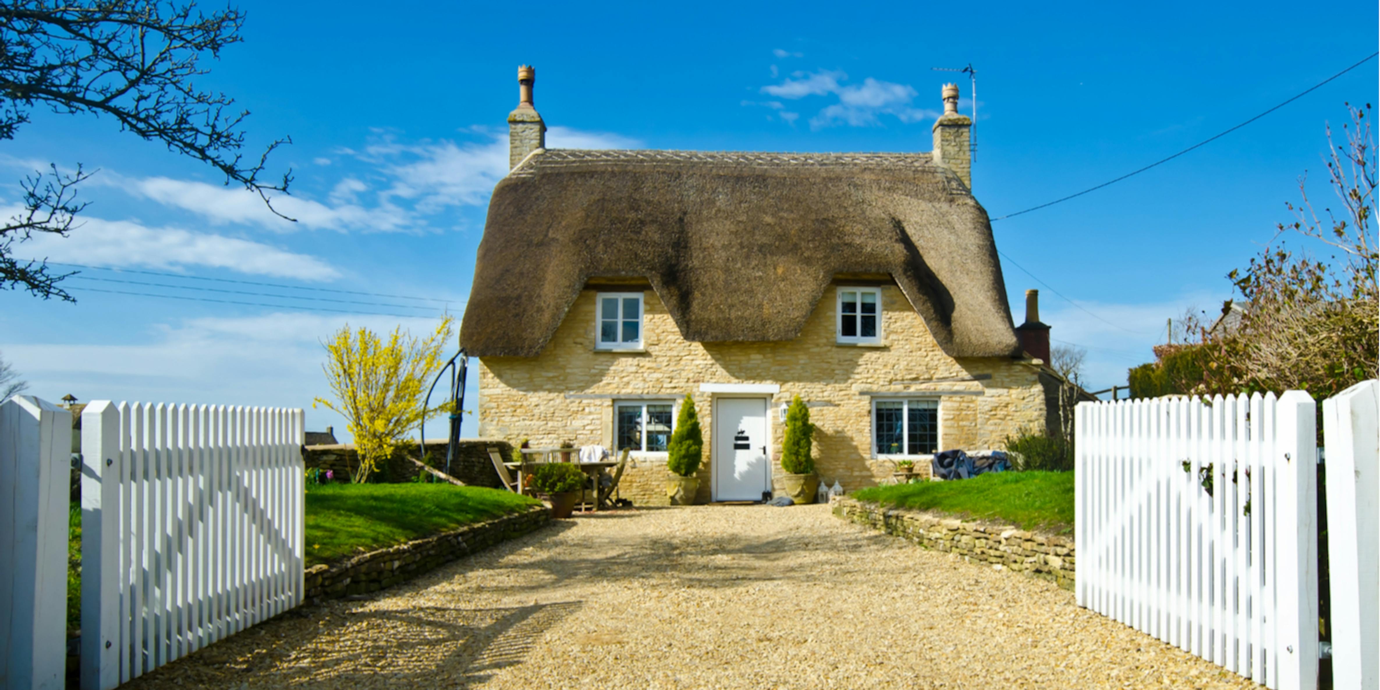 Top 10 Thatched Property Insurance - Thatched Roof Cover | money.co.uk