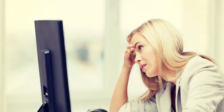unhappy-woman-on-computer