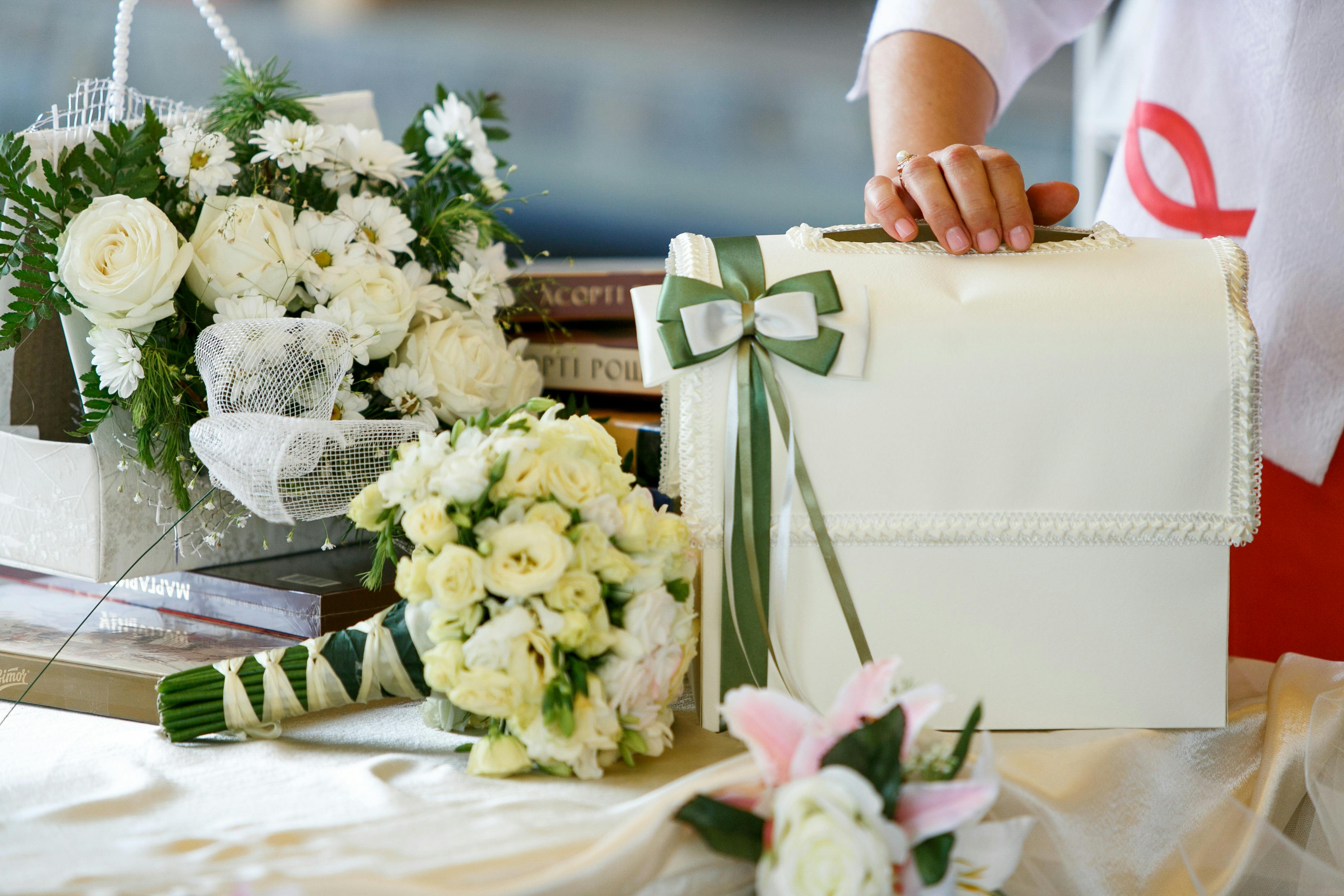 Wedding presents, marriage, gifts